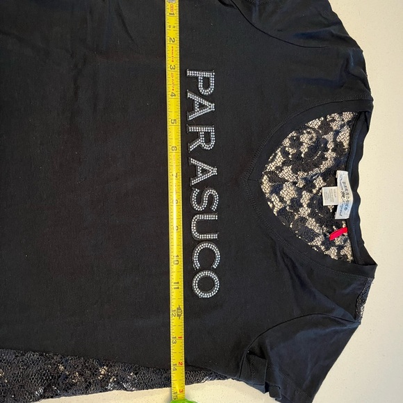 Parasuco back lace t-shirt. - Picture 2 of 5